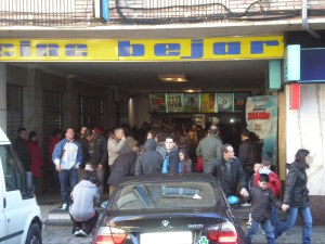 OLYMPUS DIGITAL CAMERA