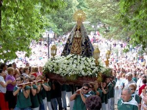 virgen-castanar-procesion-bejar-201009
