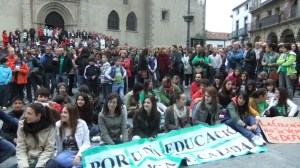 La manifestación en la Plaza Mayor de Béjar