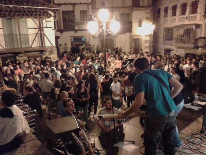 La Plaza del Solano durante la actuación de Endeuda2