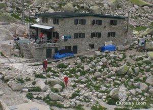 Imagen durante el rescate en el refugio Elola