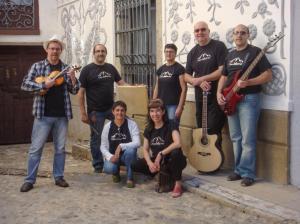 Foto de familia del grupo Velahí