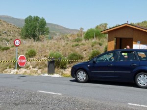 Barrera para regular el acceso a la Plataforma de Gredos. Foto avilared.com