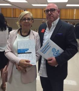 Durante la asistencia a la presentación del Libro Blanco del Párkinson