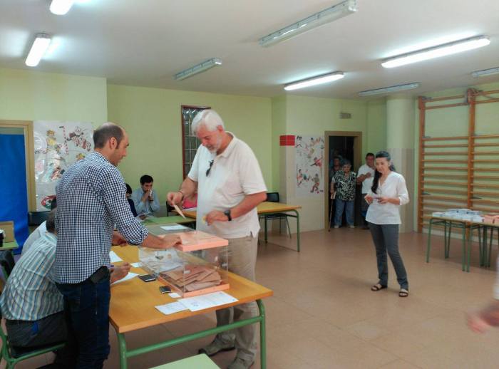 13517706_1180422941975961_1103556978_o