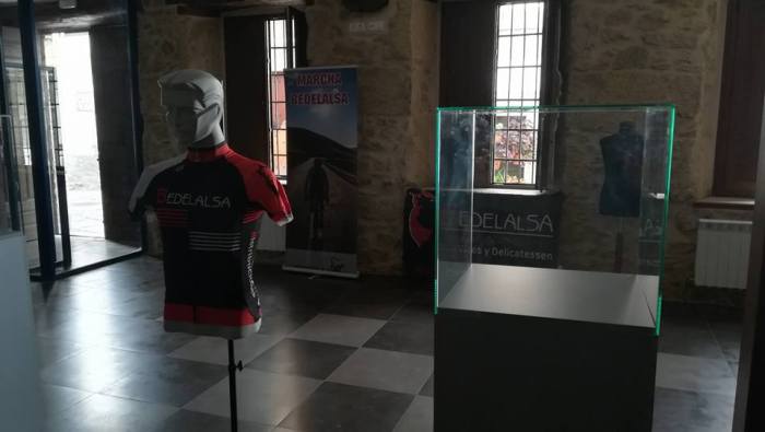 19958899_664892227035419_3106456415635181764_n