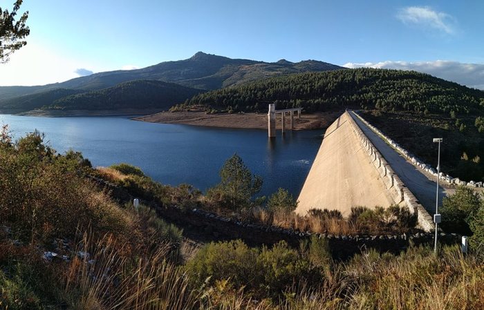 45474944_726071457759228_141603276452790272_n