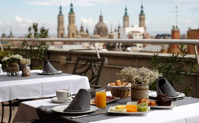 APRATAMENTOS TURISTICOS LOS GIRASOLES, DE AIZASA HOTELES.